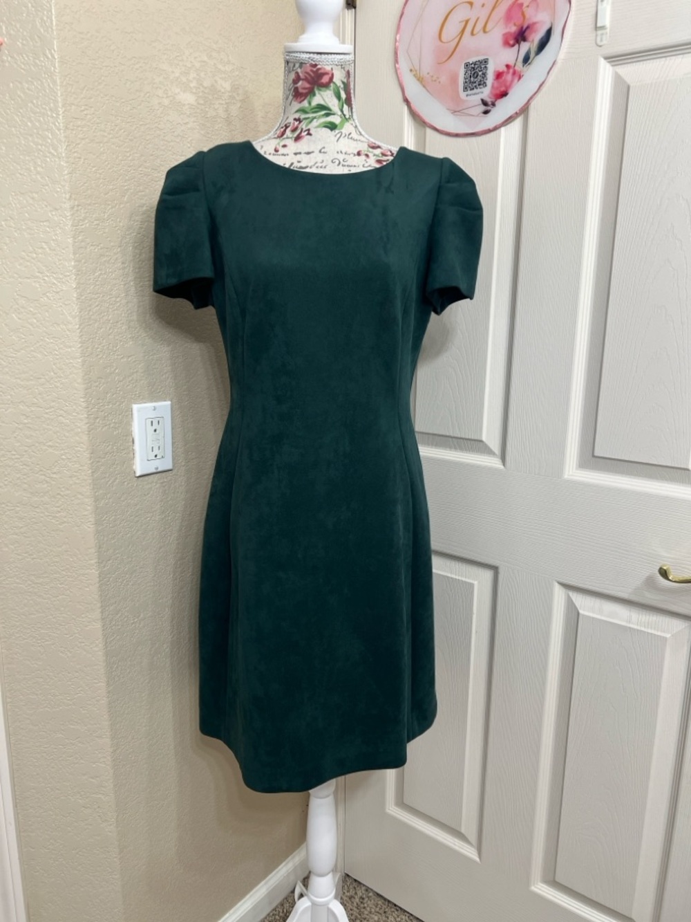 Calvin Klein Emerald Green Faux Suede Sheath Midi Dress with Short Sleeves Sz 12
